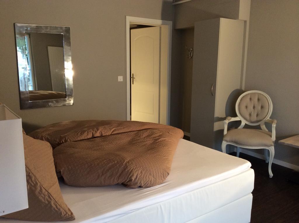 Landcafe Mit Mini Hotel 부르크도르프 외부 사진