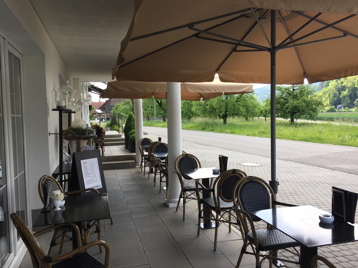 Landcafe Mit Mini Hotel 부르크도르프 외부 사진